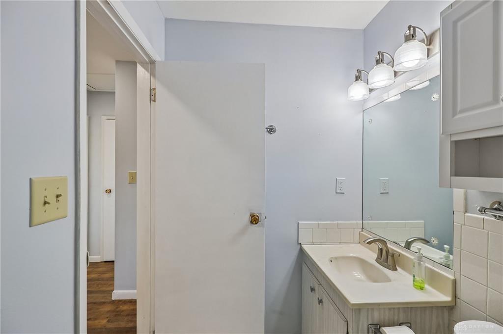 7106 Chatlake Property Photo 22