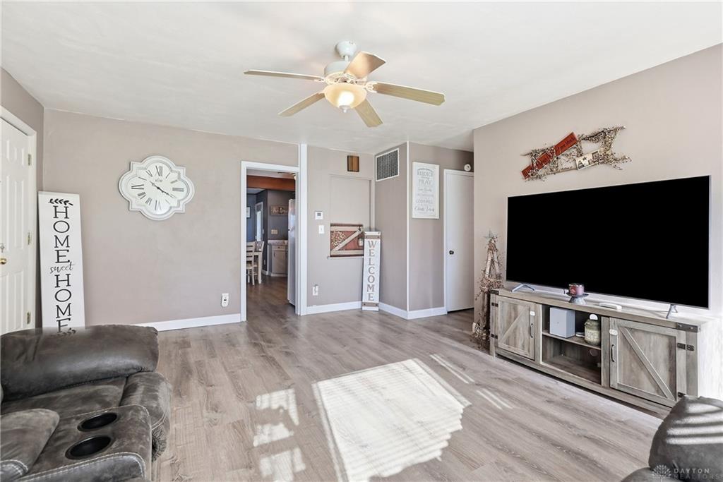 2141 W Mile Property Photo 8