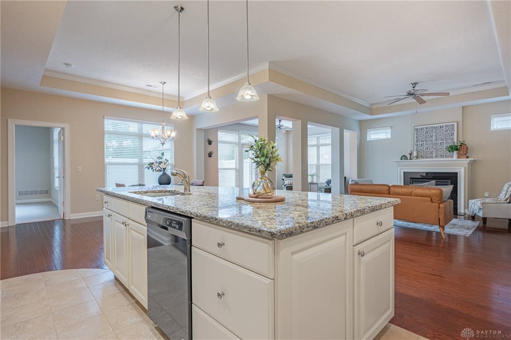 2795 Silver Maple Property Photo 6