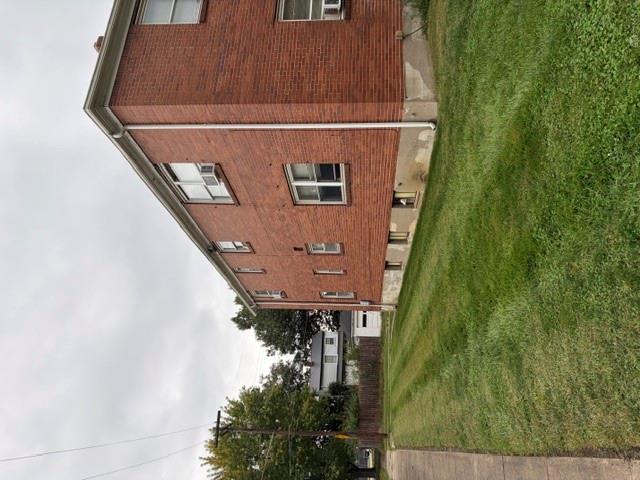 2351 Tytus Property Photo 11