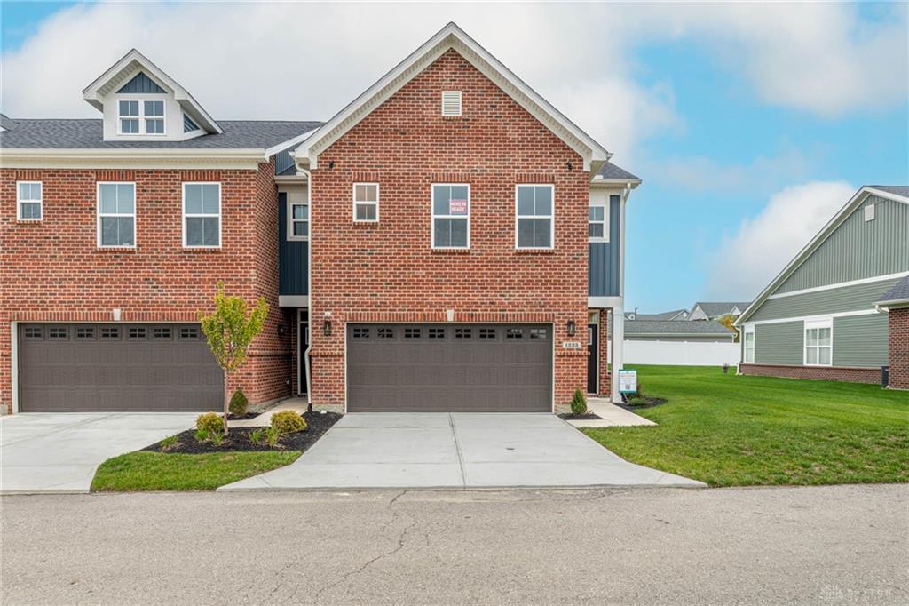 1233 Gable