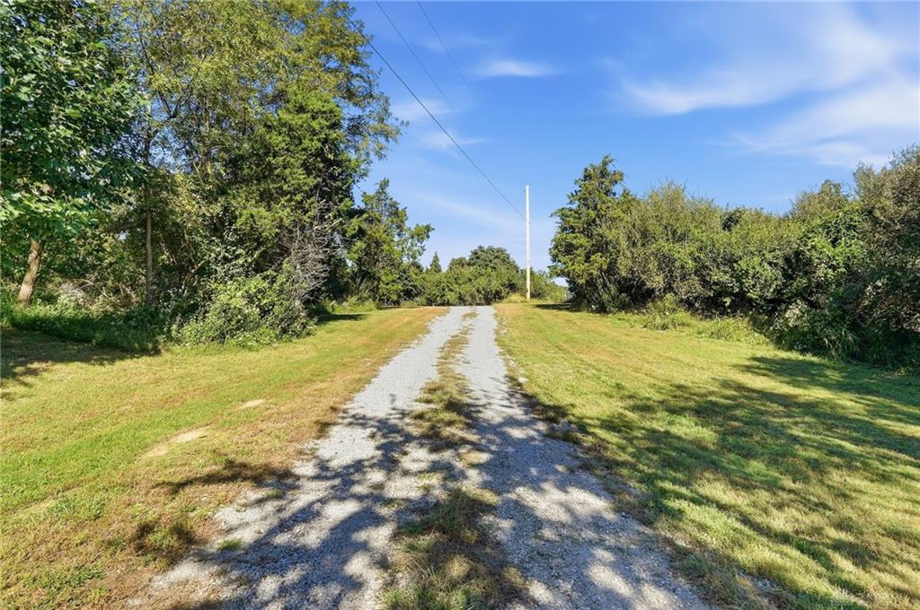 1318 Greenbrier Property Photo 14