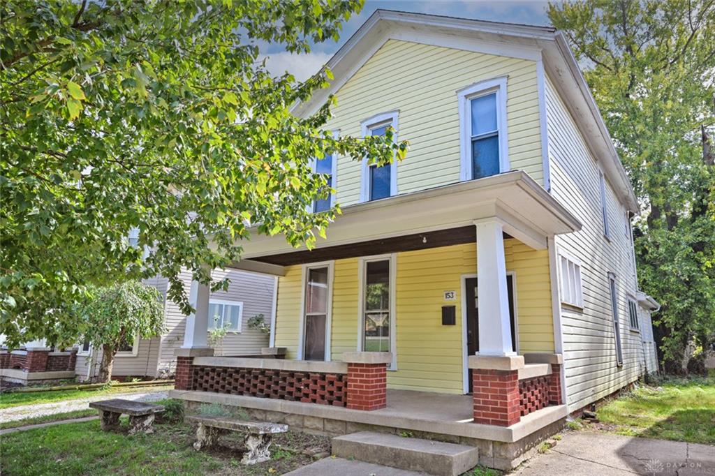 153 W 3rd Property Photo 1