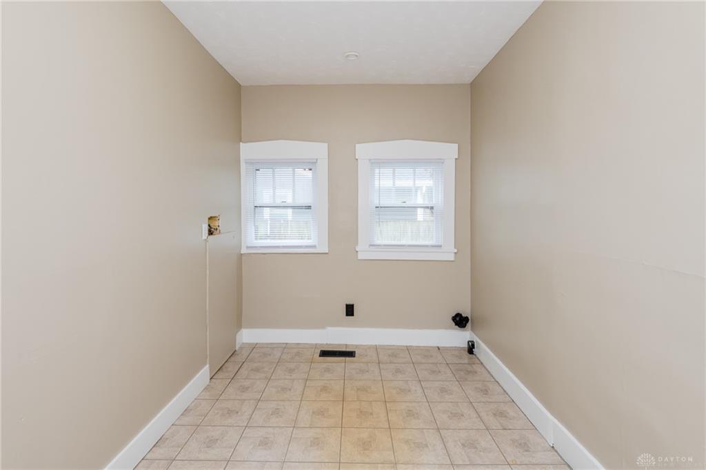 608 E Canal Property Photo 16