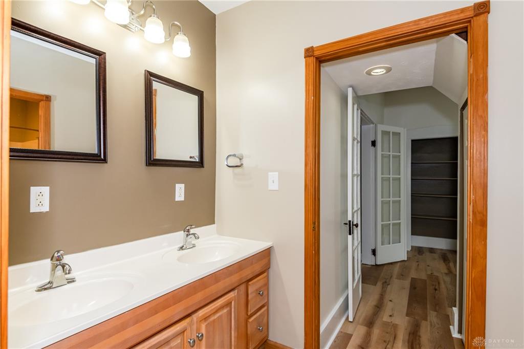 608 E Canal Property Photo 18