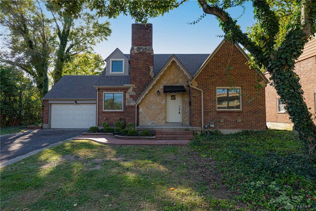 3487 Far Hills Property Photo 1