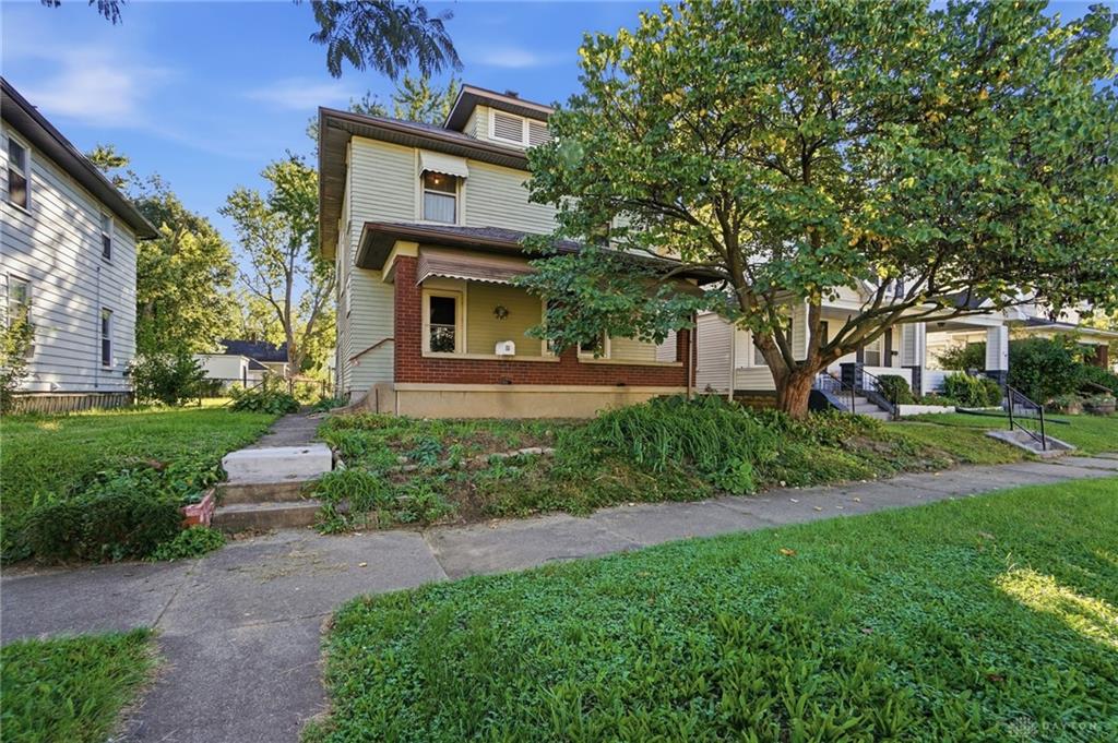 111 N Sutphin Property Photo 1