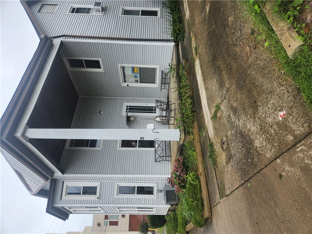 30 W 2nd Property Photo 1