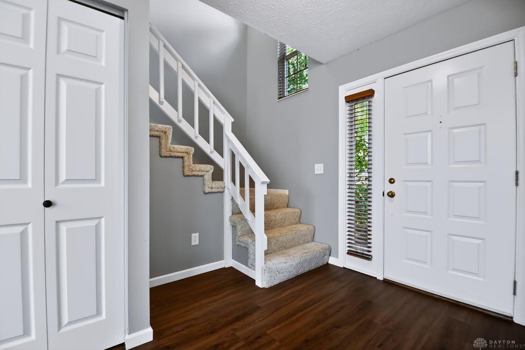 6715 Cedar Cove Property Photo 4