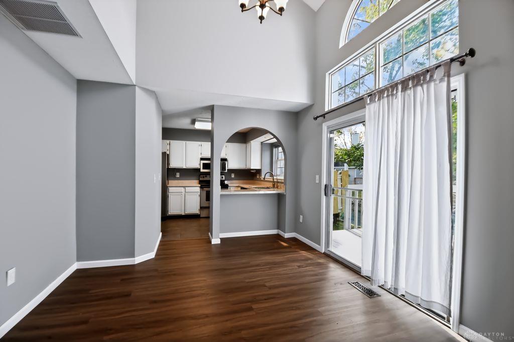 6715 Cedar Cove Property Photo 8