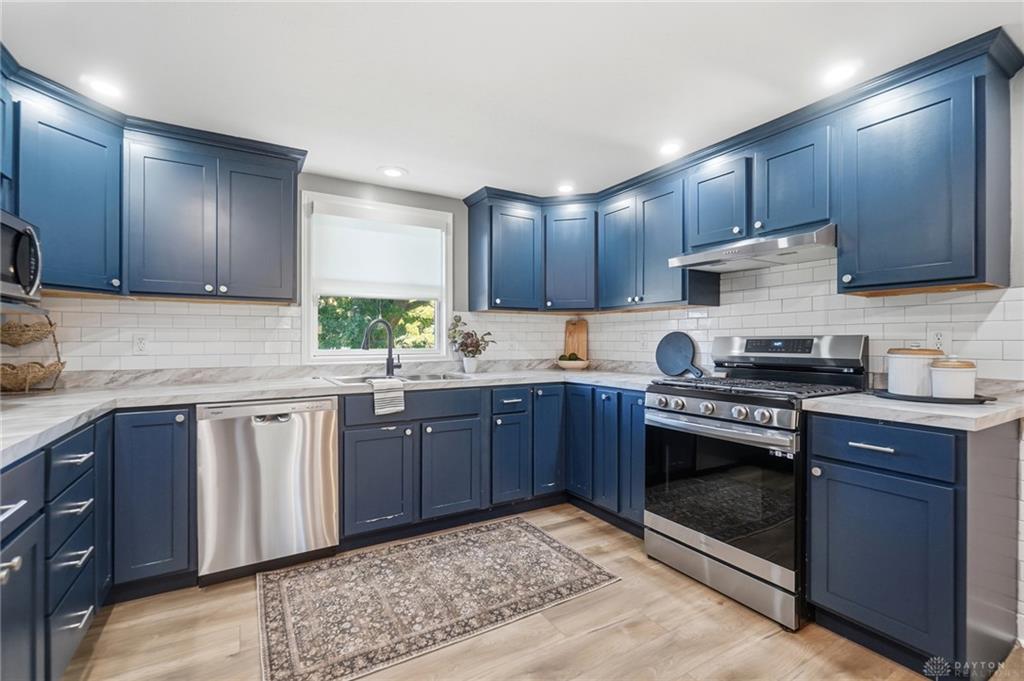 2596 Lefevre Property Photo 20
