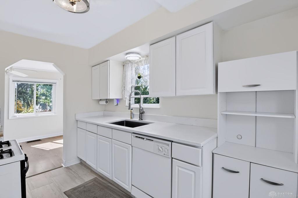 4126 Lora Property Photo 13