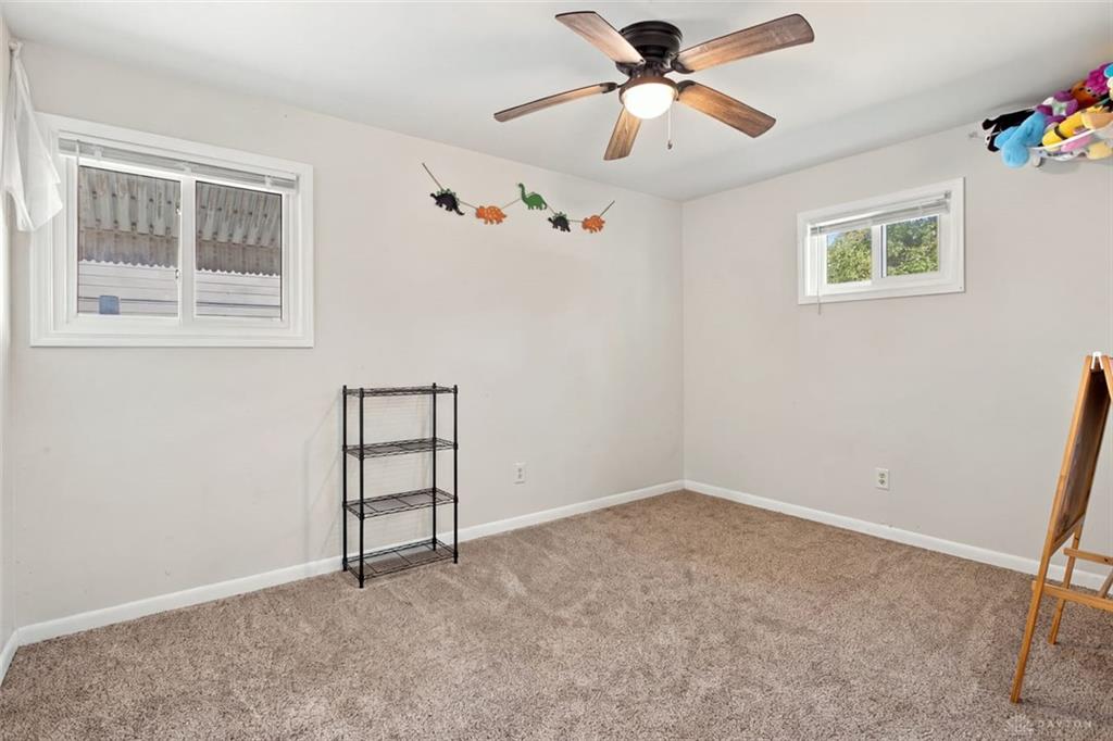5027 Hackett Property Photo 17