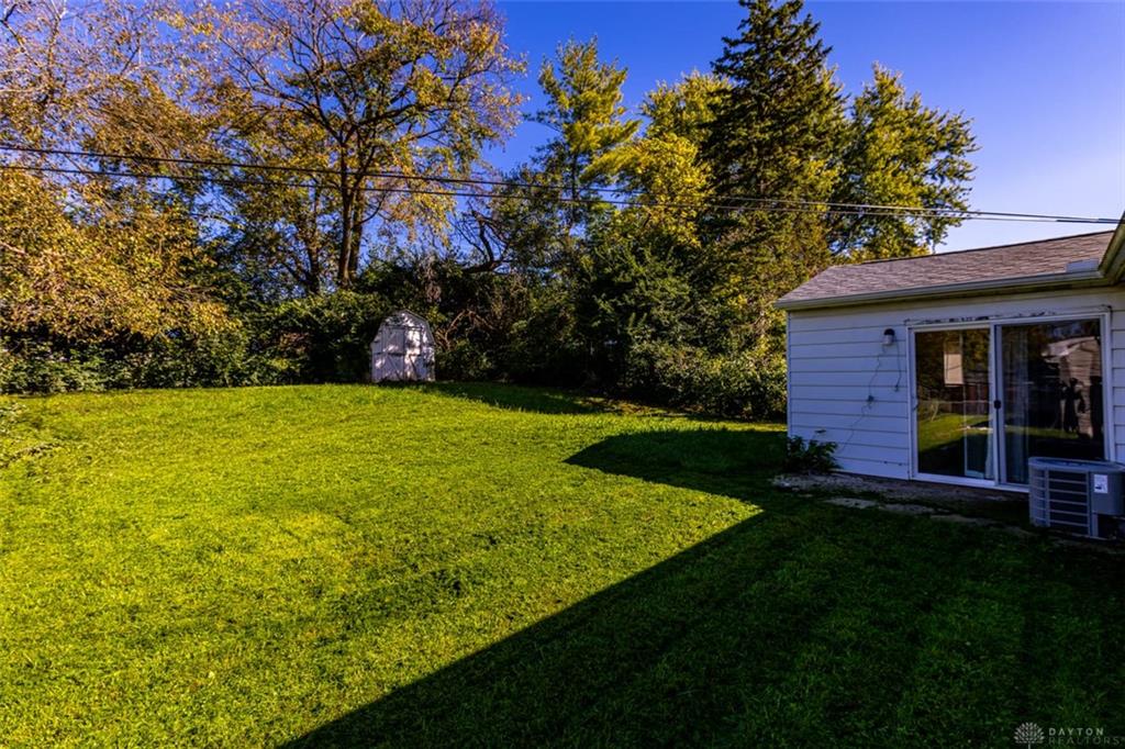 5027 Hackett Property Photo 20