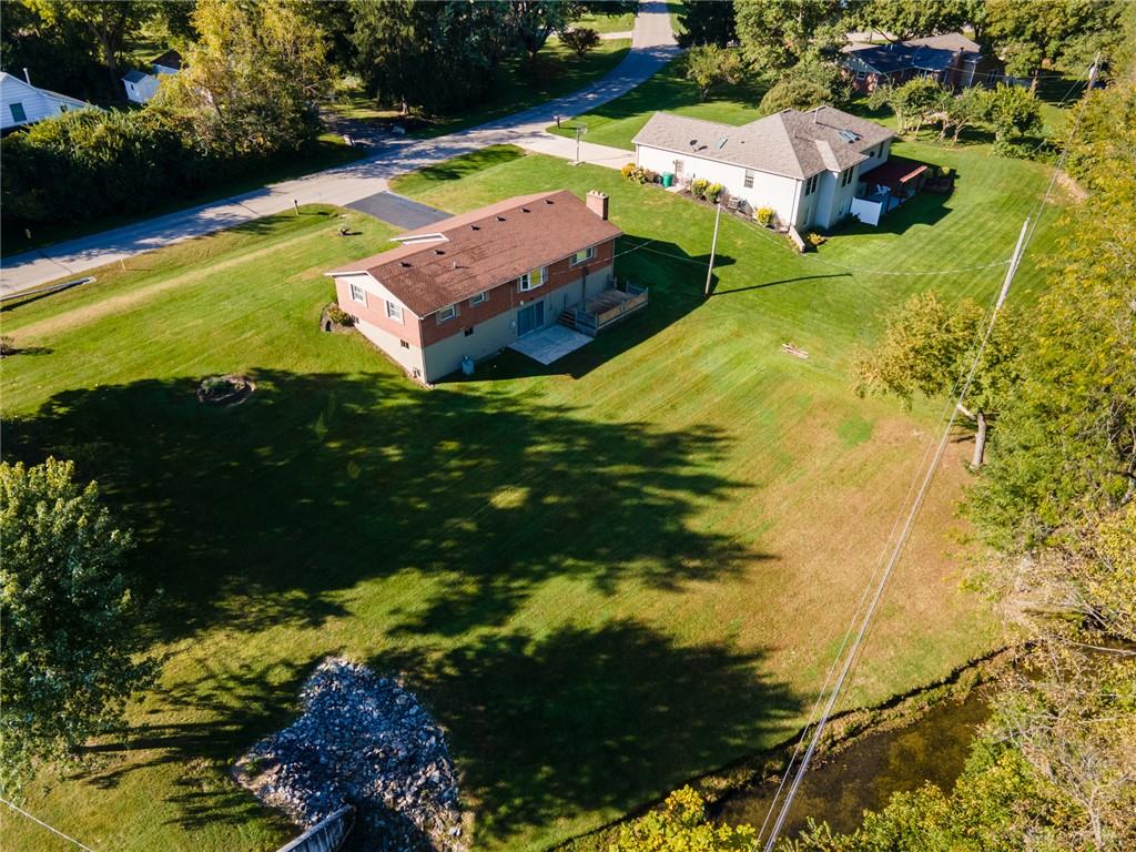 15 Windmere Property Photo 13
