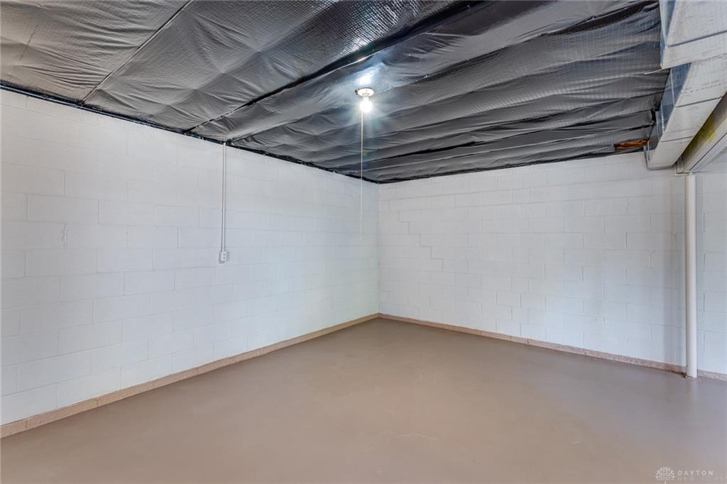 15 Windmere Property Photo 36