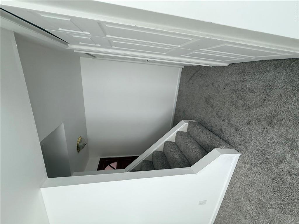 1118 Seton Property Photo 6