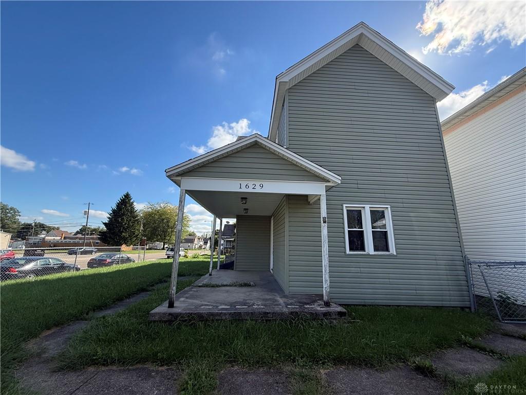 1629 Lexington Property Photo 1