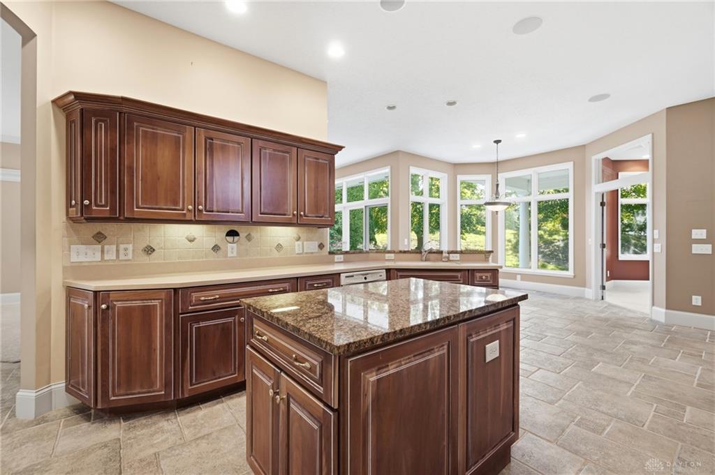 1016 Wedgestone Property Photo 35