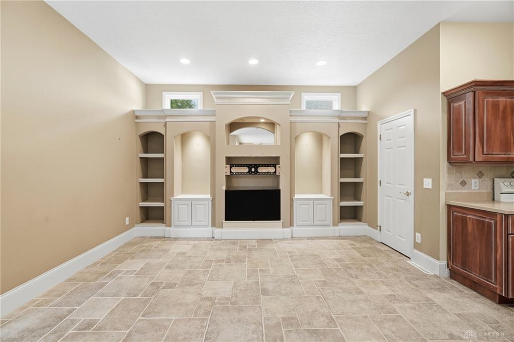 1016 Wedgestone Property Photo 37