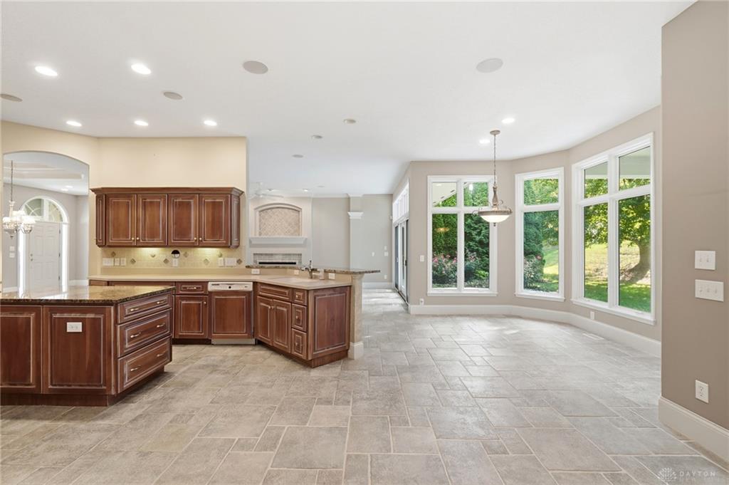 1016 Wedgestone Property Photo 39
