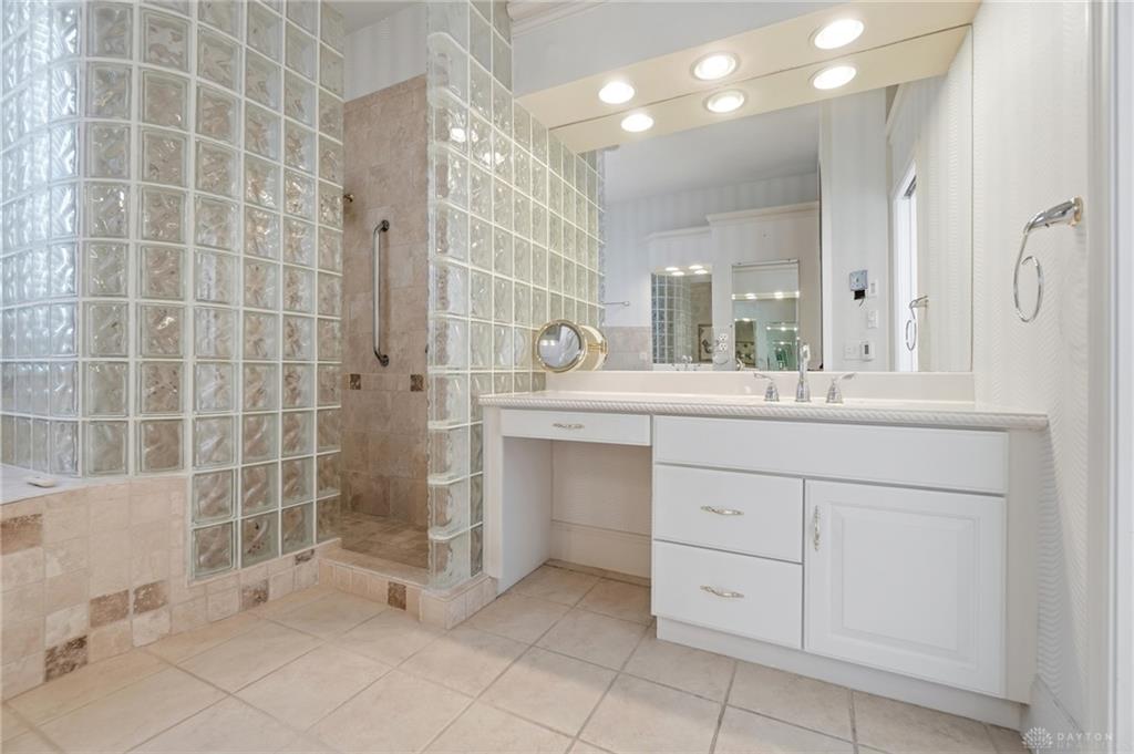 1016 Wedgestone Property Photo 51