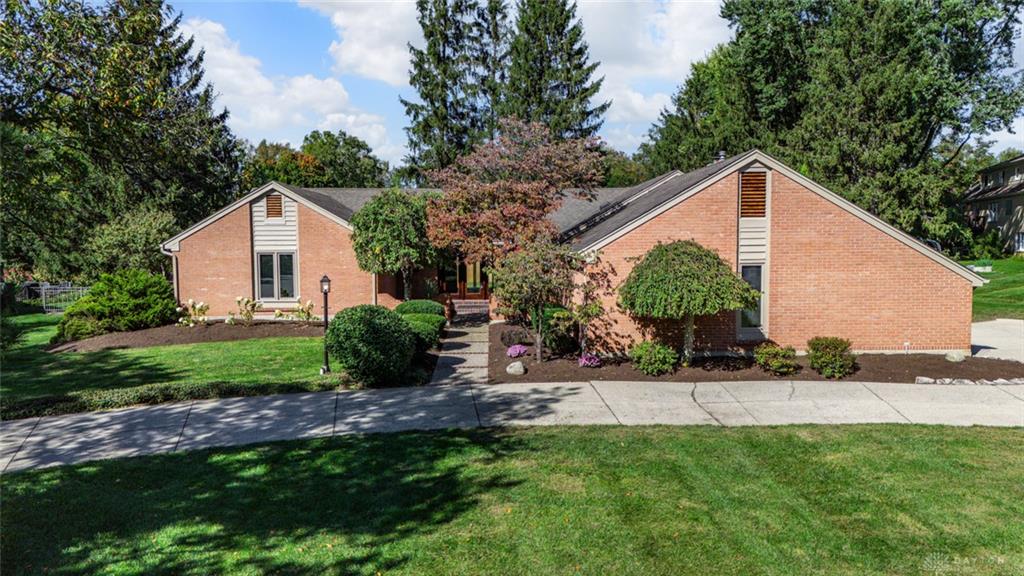 483 Timberlea Property Photo 1