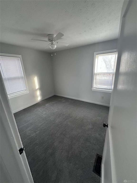 422 E Bruce Property Photo 5