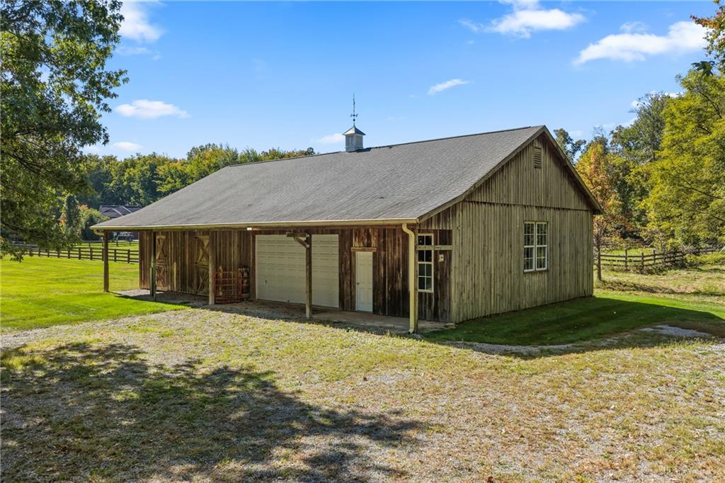 2049 Plumb Property Photo 18