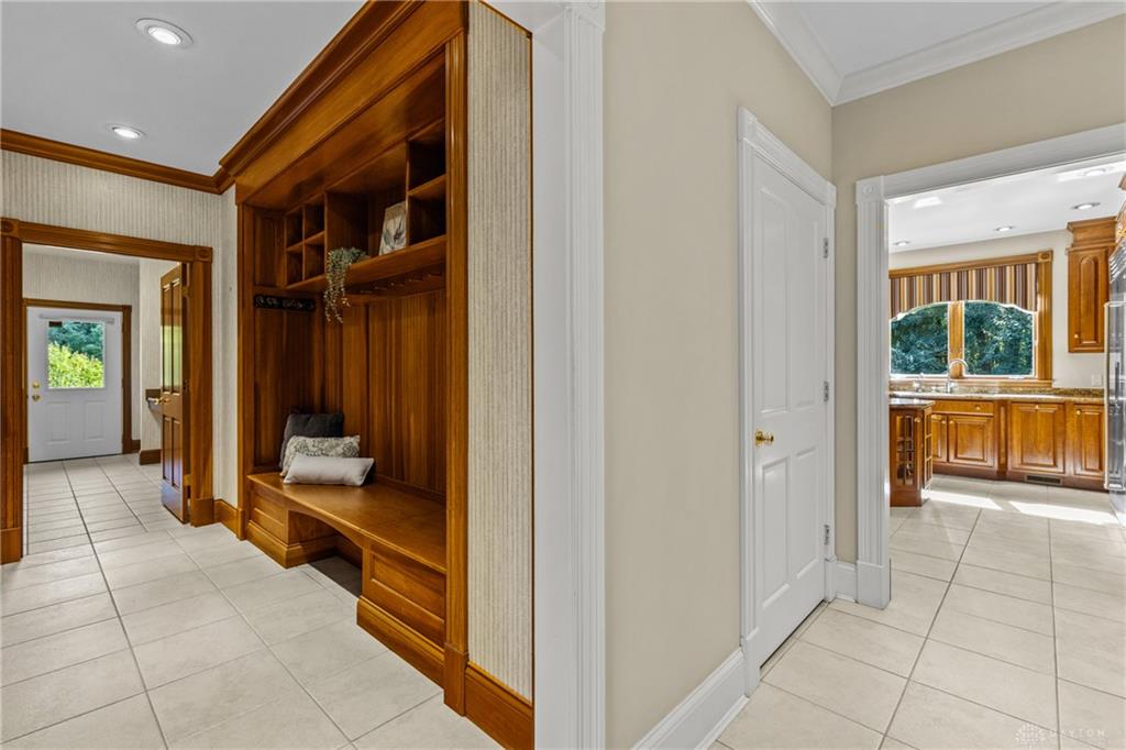 2049 Plumb Property Photo 45