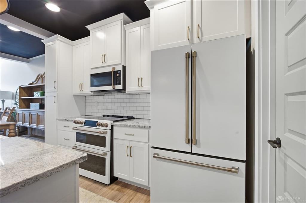 605 Cape Cod Property Photo 9