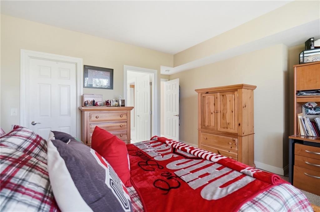 837 Eagle Run Property Photo 16