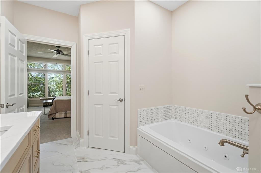 837 Eagle Run Property Photo 20