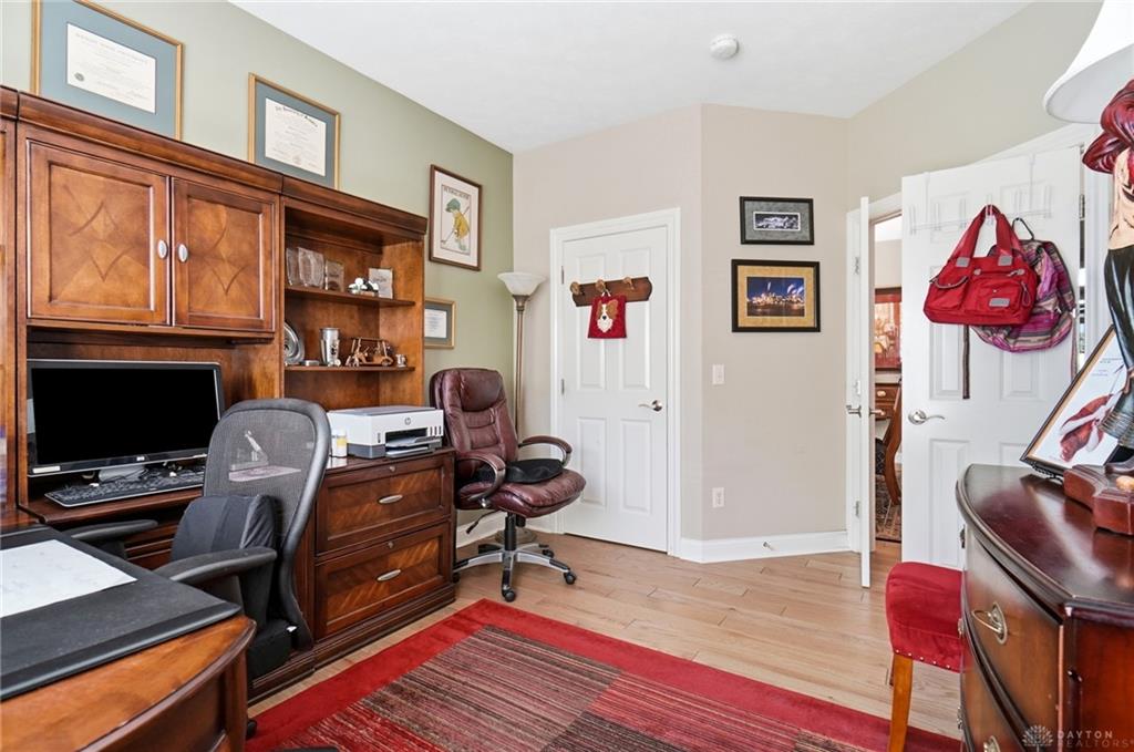 837 Eagle Run Property Photo 32