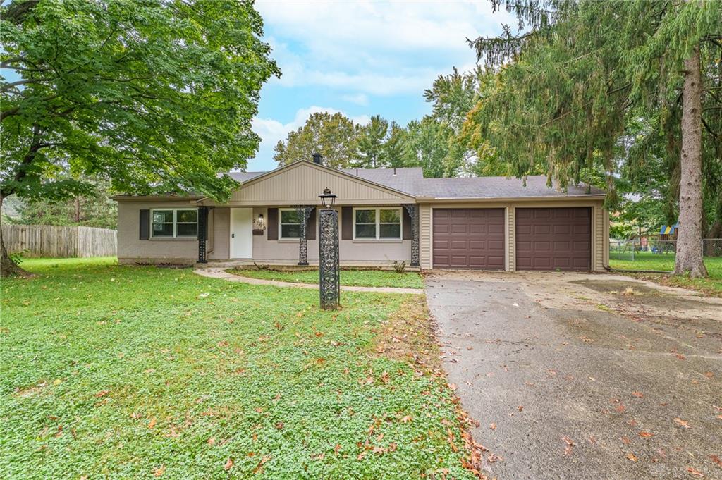 2100 Carol Property Photo 1
