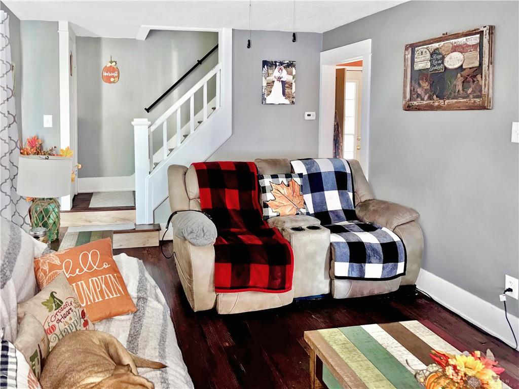 810 Spring Property Photo 4