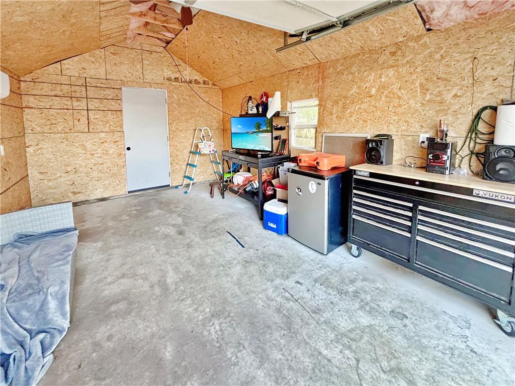 810 Spring Property Photo 23