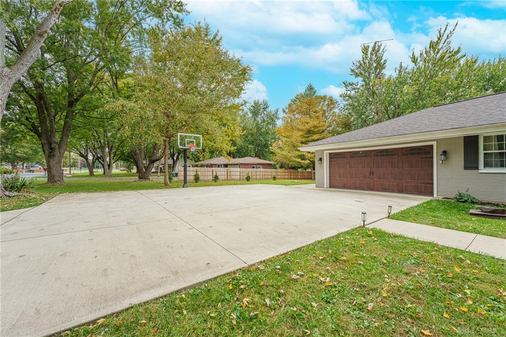 2536 Lefevre Property Photo 6
