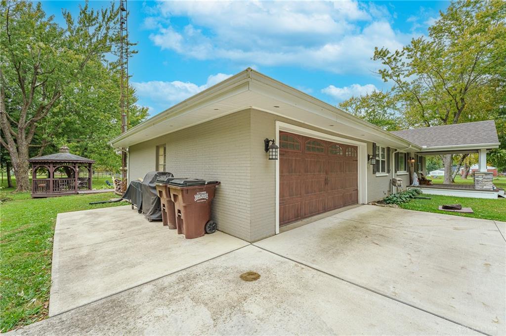 2536 Lefevre Property Photo 7