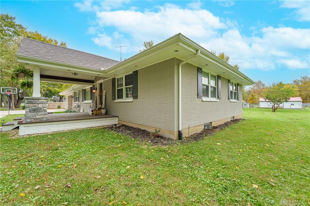 2536 Lefevre Property Photo 8