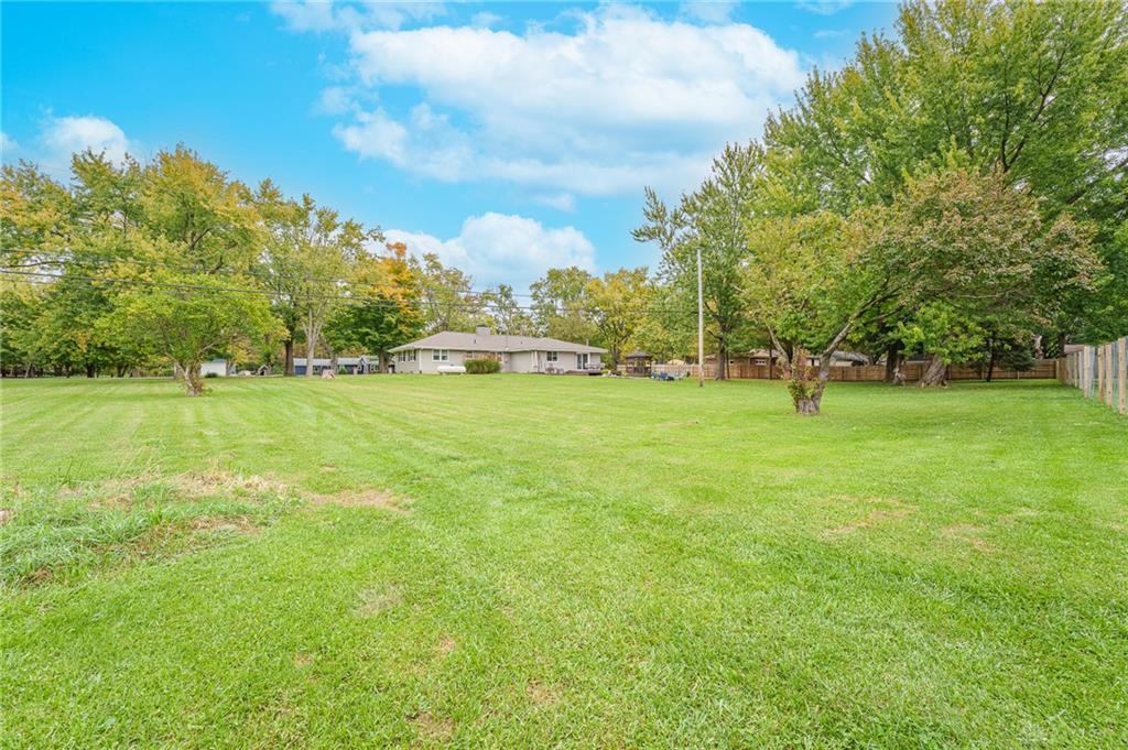 2536 Lefevre Property Photo 25