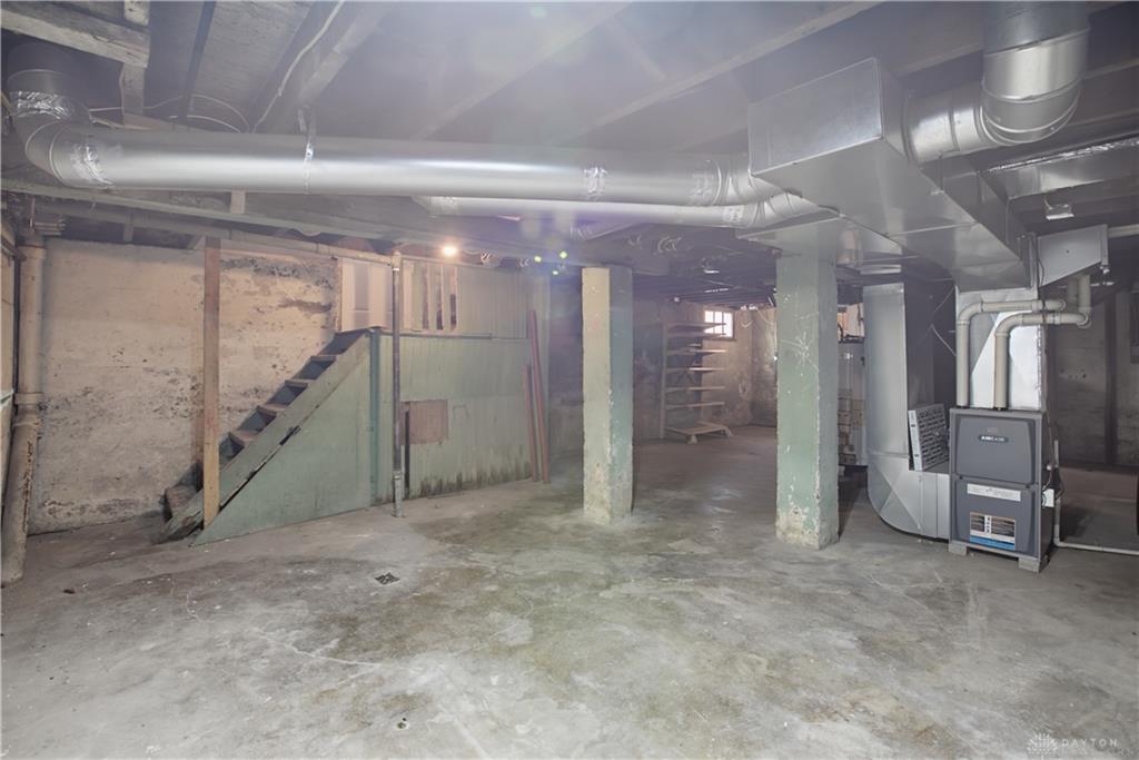 32 Edgar Property Photo 21