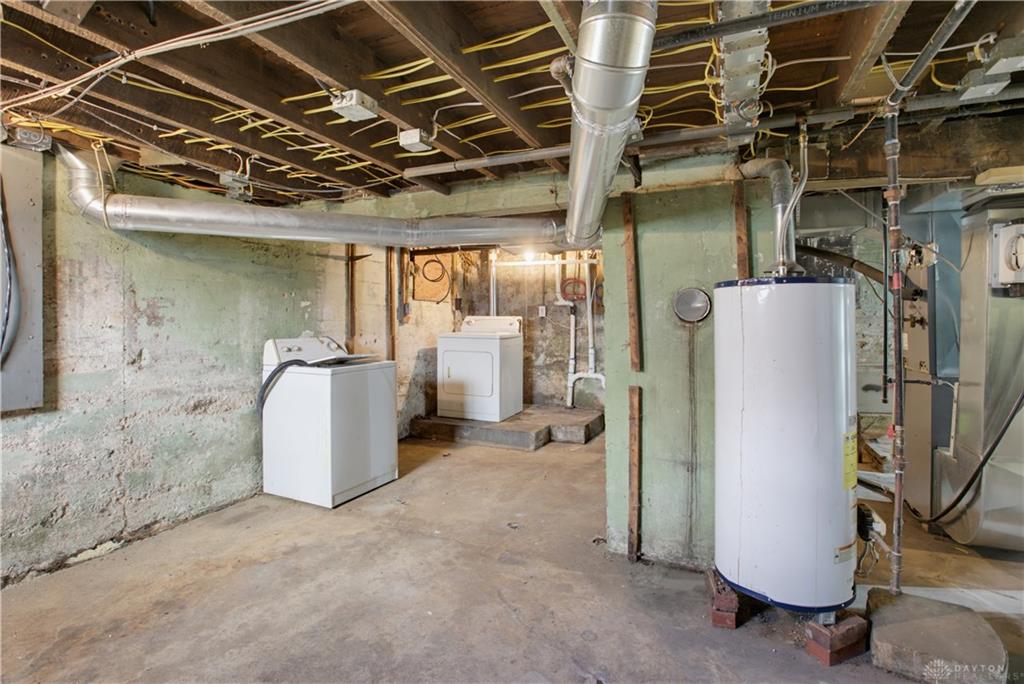 32 Edgar Property Photo 22