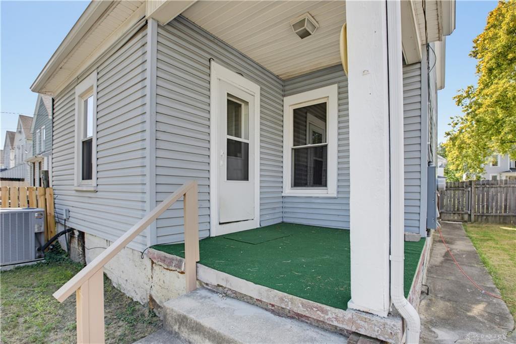 32 Edgar Property Photo 25