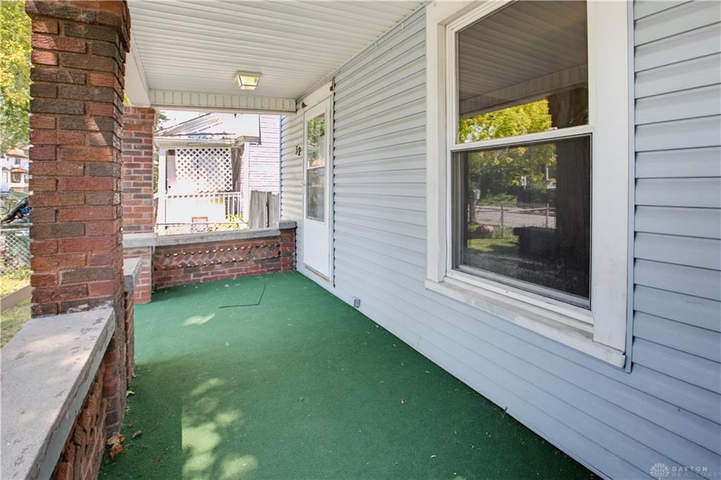 32 Edgar Property Photo 34