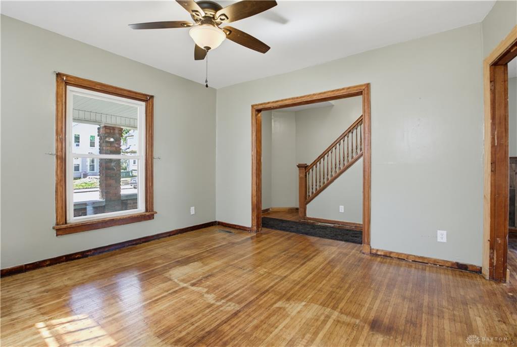 32 Edgar Property Photo 39