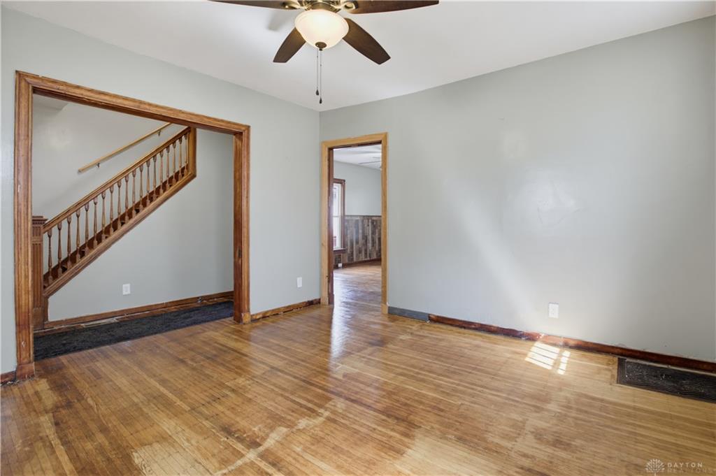 32 Edgar Property Photo 40