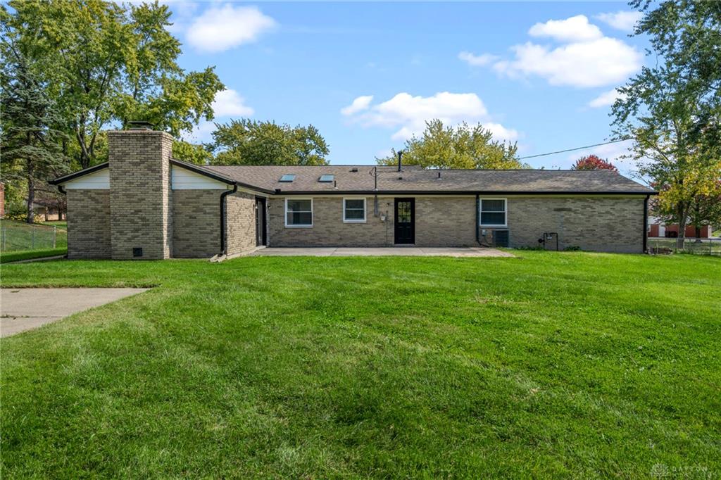 4536 Walbridge Property Photo 6