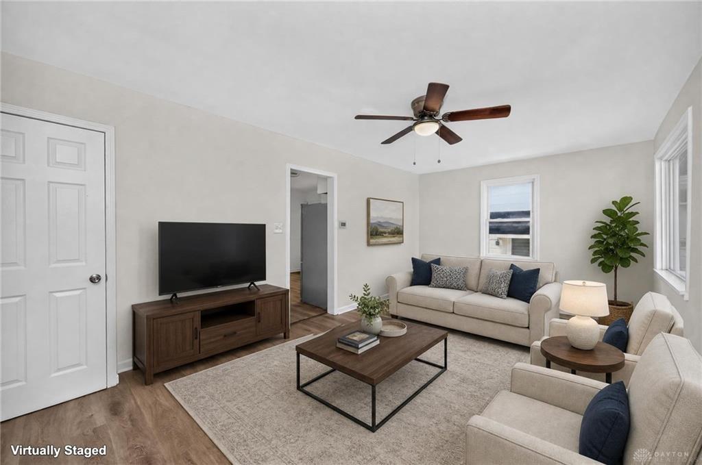 1611 Goodman Property Photo 4
