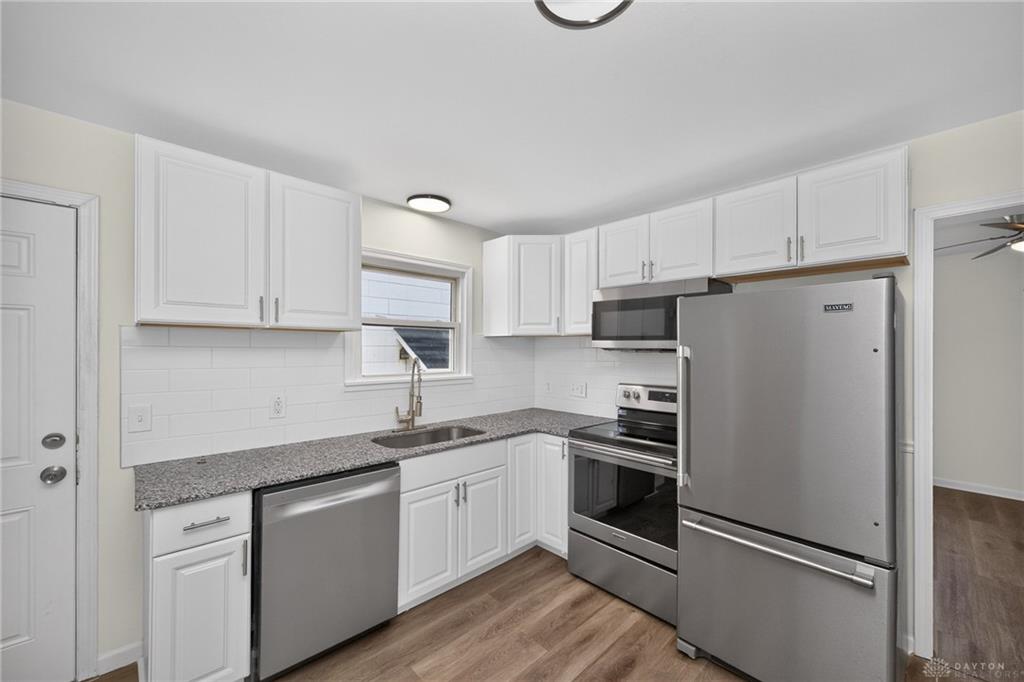1611 Goodman Property Photo 5